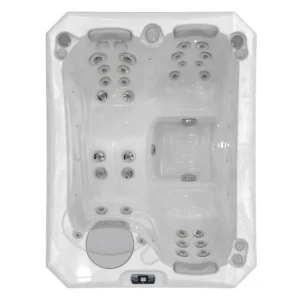 Manhattan Life Hot Tub