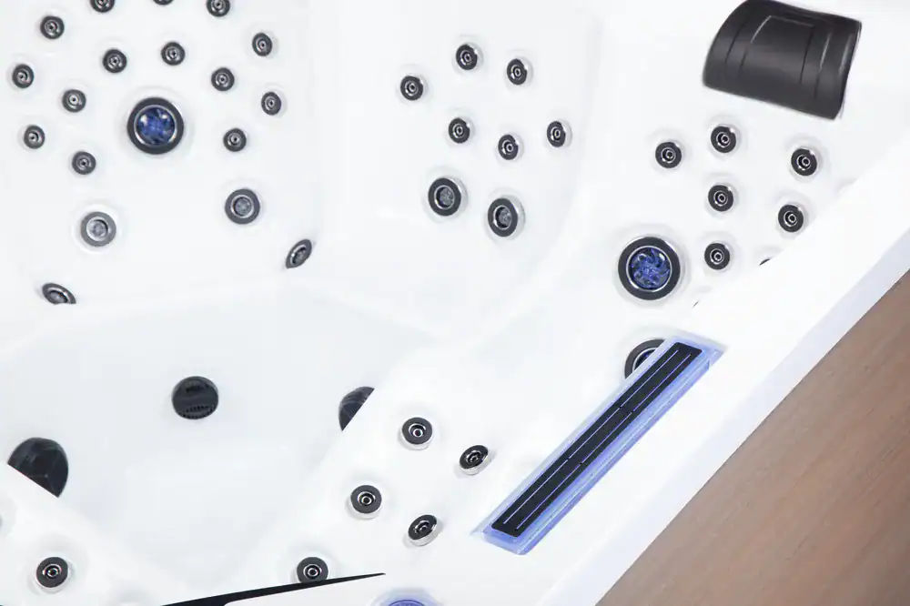Matrix Premium Hot Tub - Image 5